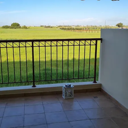 The Olive Grove Escape, Eleonas Apts *