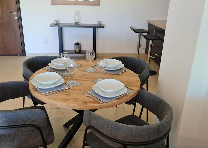 The Olive Grove Escape, Eleonas Apts Lägenhet